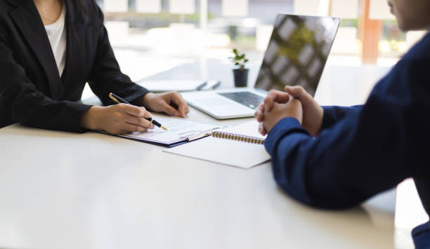 5 Tips on How to Stand Out as a Job Applicant